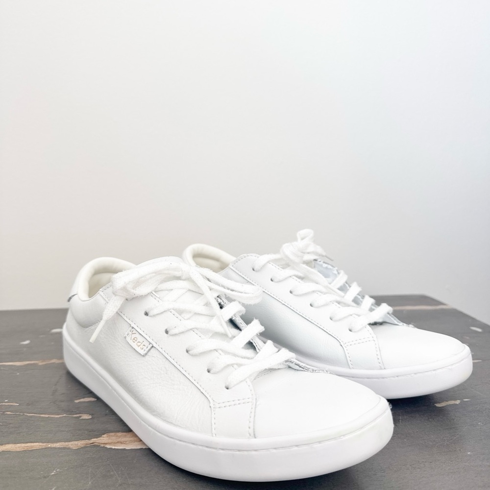 Keds - Women’s White Ace Seas Leather Sneakers - Size 8.5 shoe